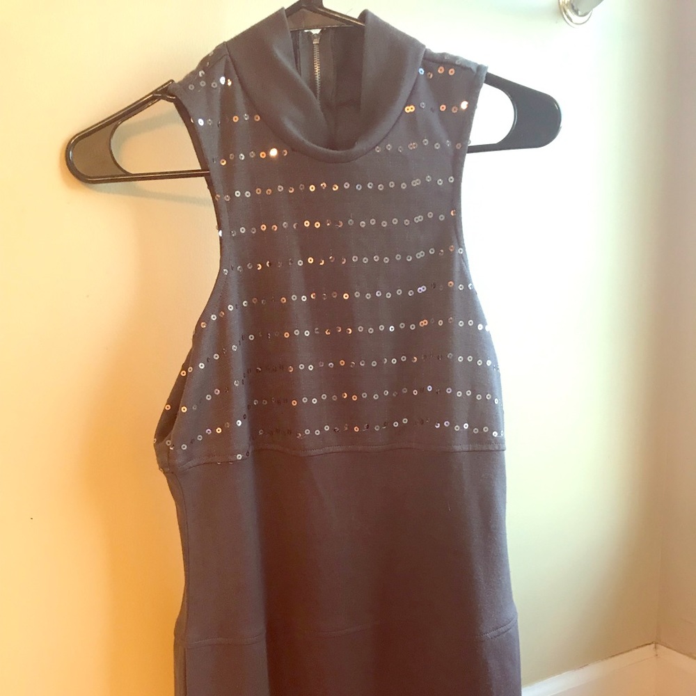 Sleeves gray dress 👗